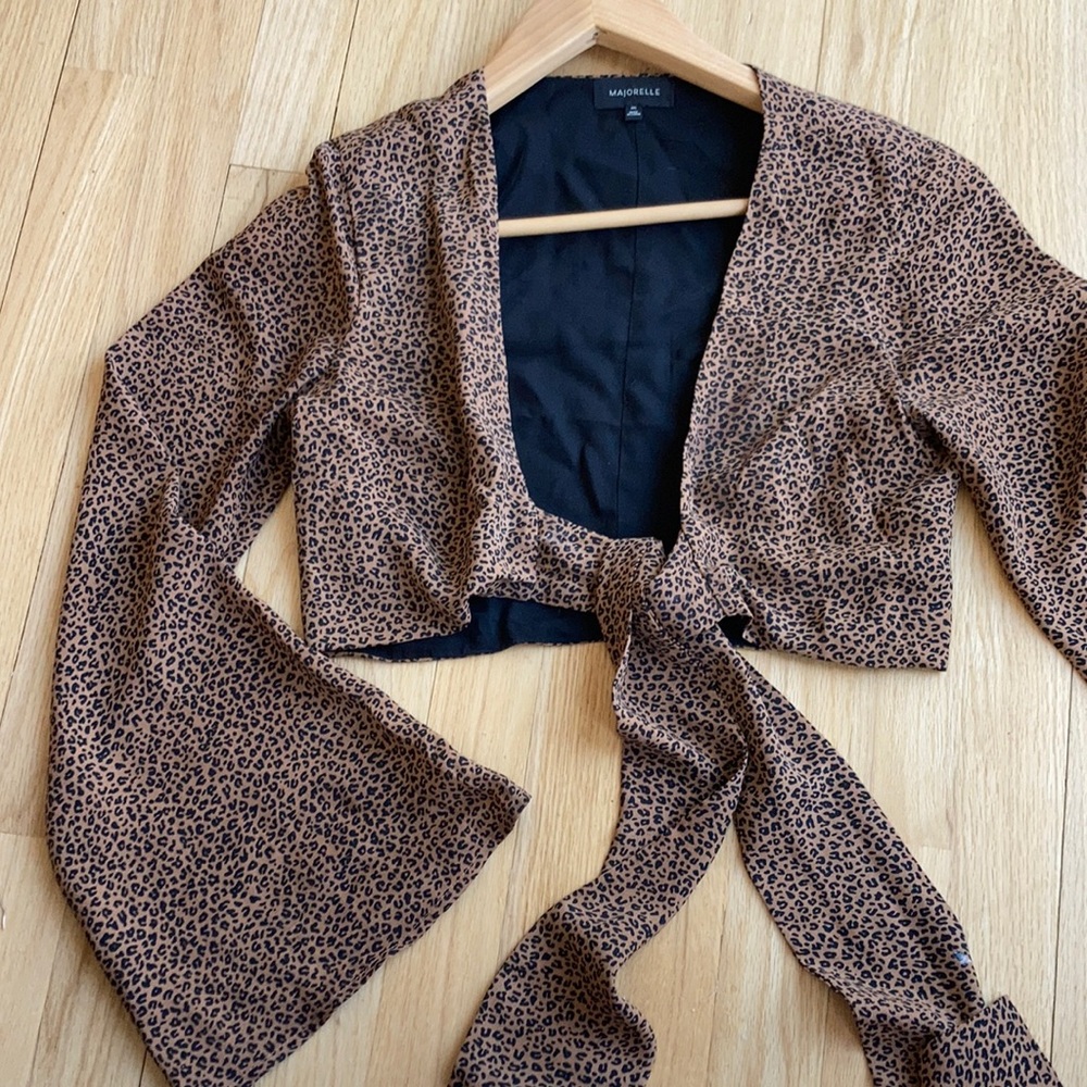 Sexy and sweet wrap too with bell sleeves